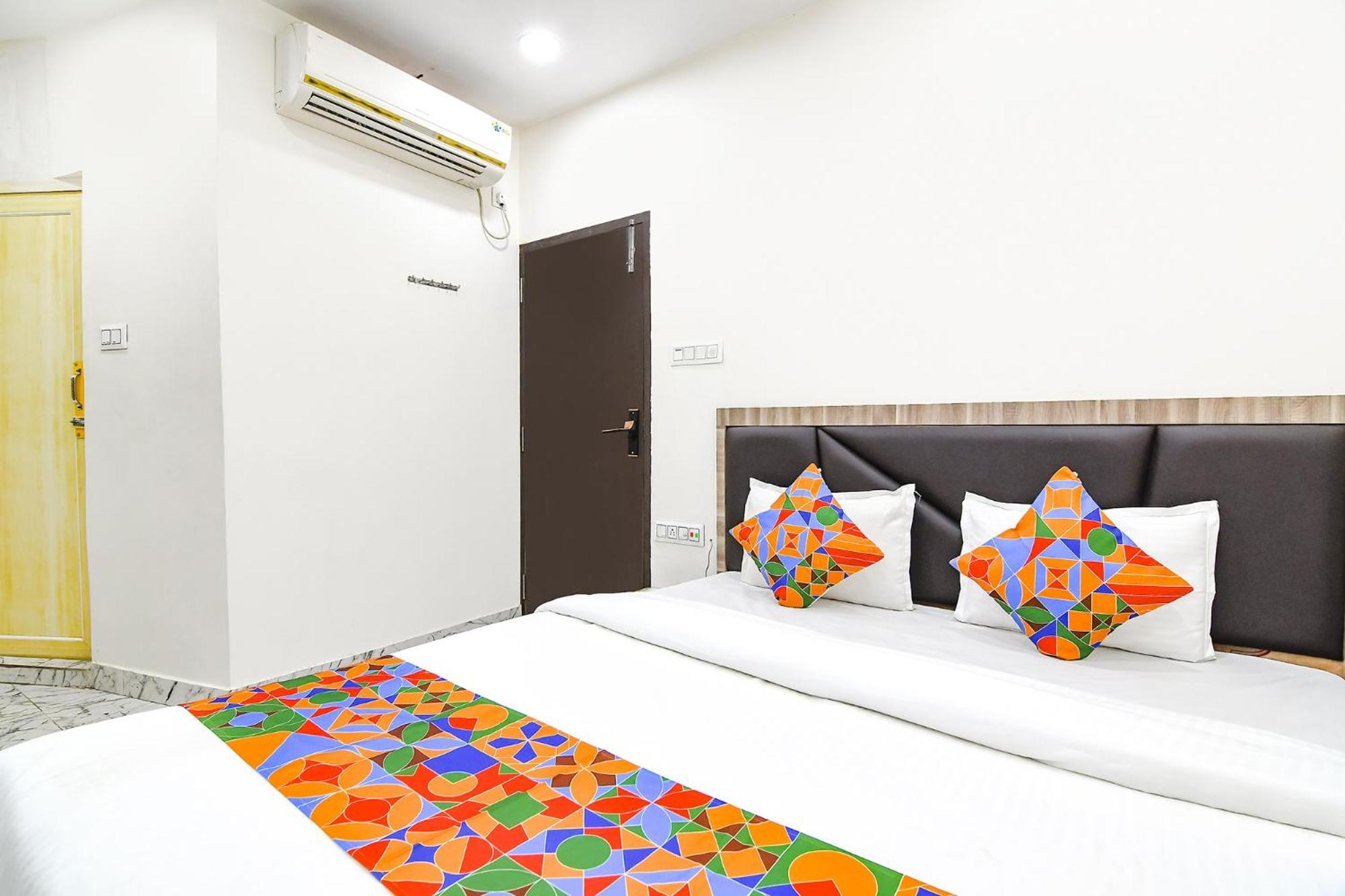 Fabexpress Sr Royale - Nr Sealdah Station Hotel Calcutá Exterior foto