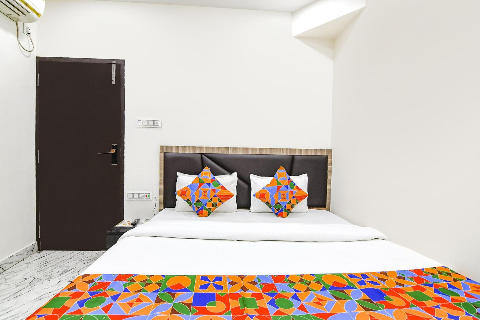 Fabexpress Sr Royale - Nr Sealdah Station Hotel Calcutá Exterior foto